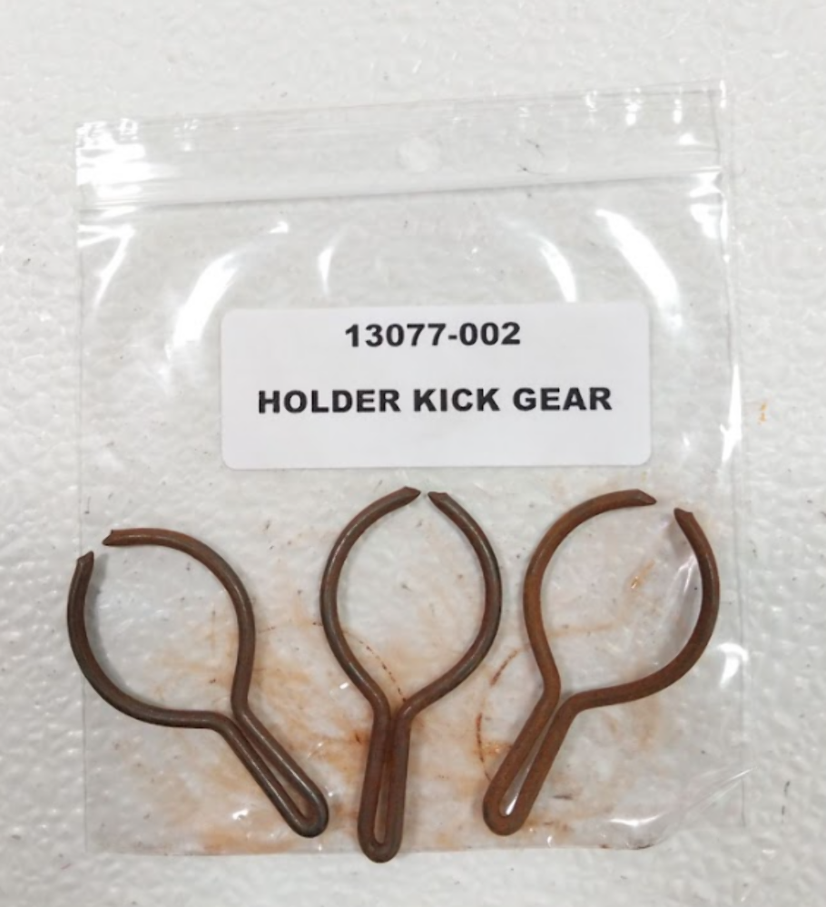 KAWASAKI RUSTED KICK GEAR HOLDER SPRINGS 13077-002 QTY 3
