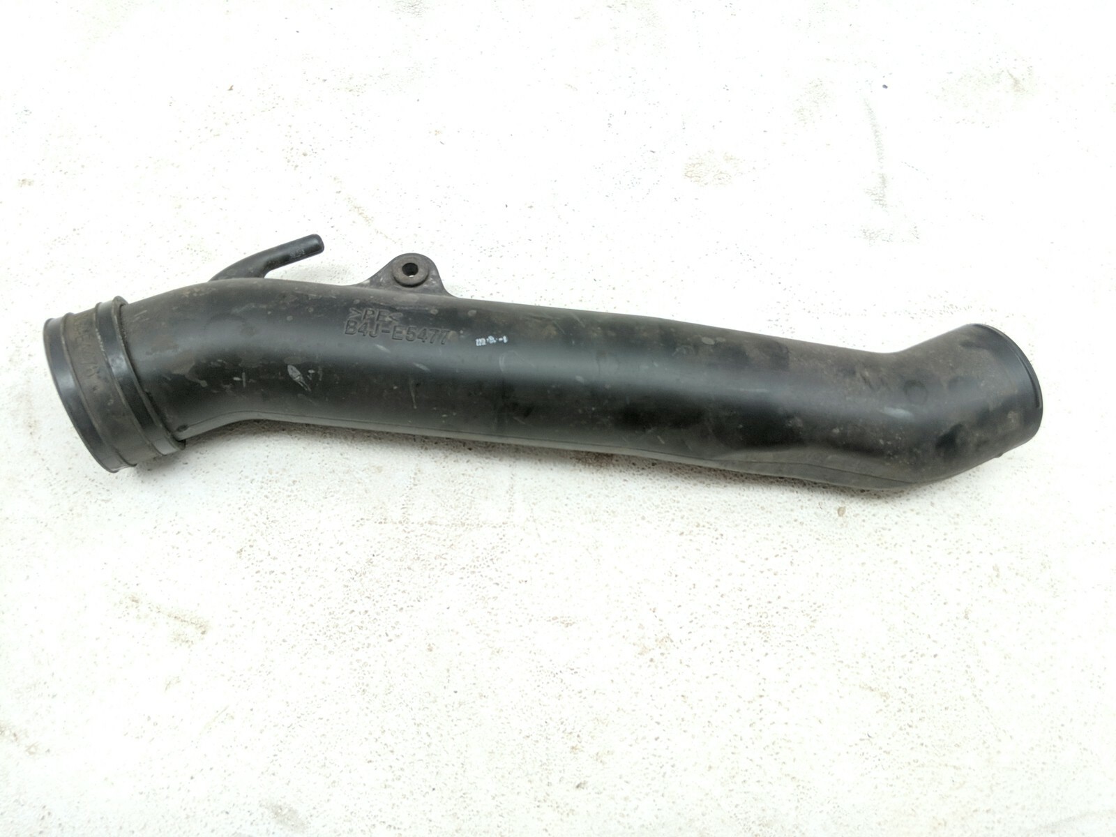 22 Yamaha Wolverine 1000 RMAX 4 Air Hose Duct B4J-E5477
