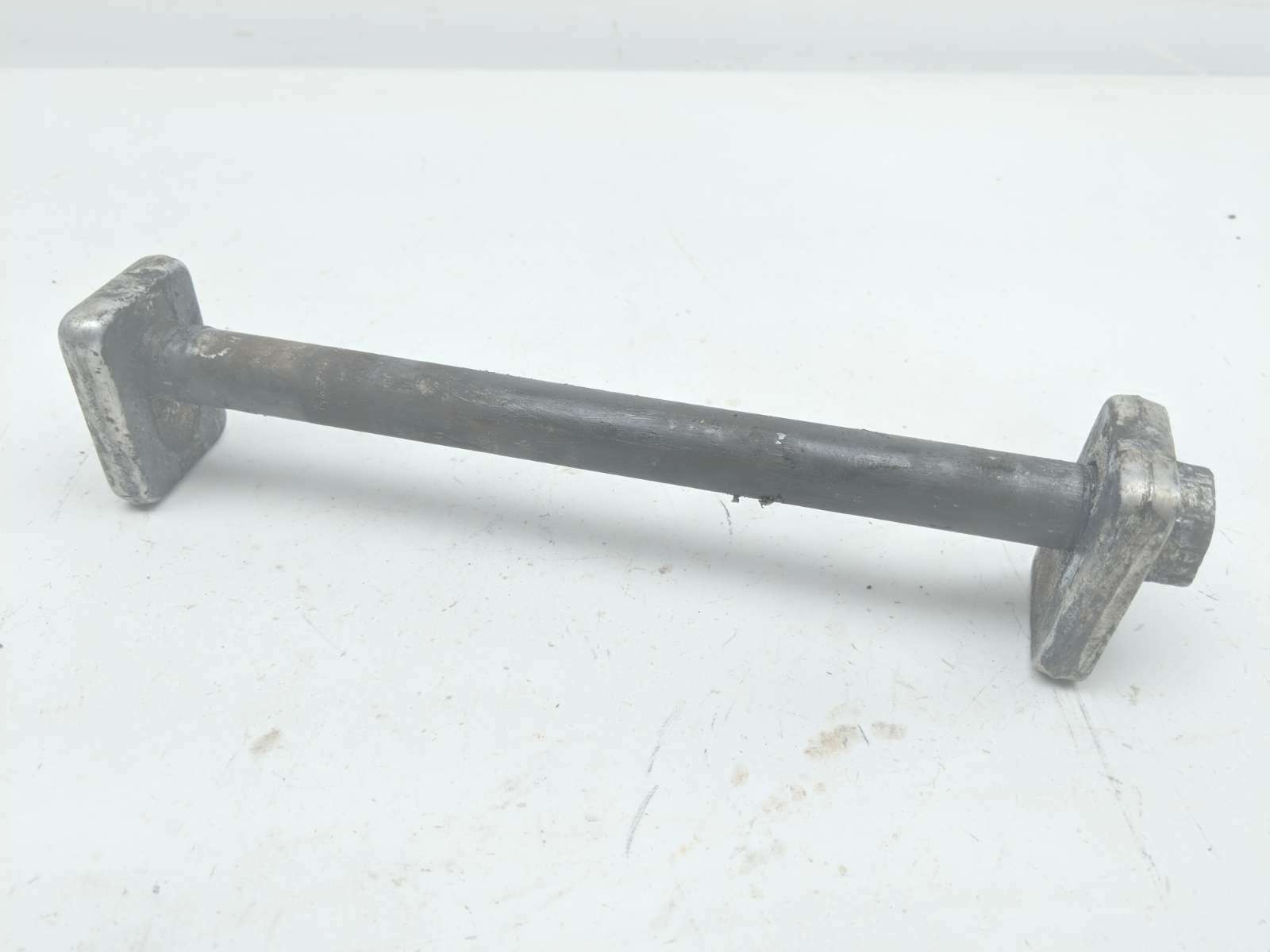 91 KTM 250 EXC Rear Wheel Axle (B)