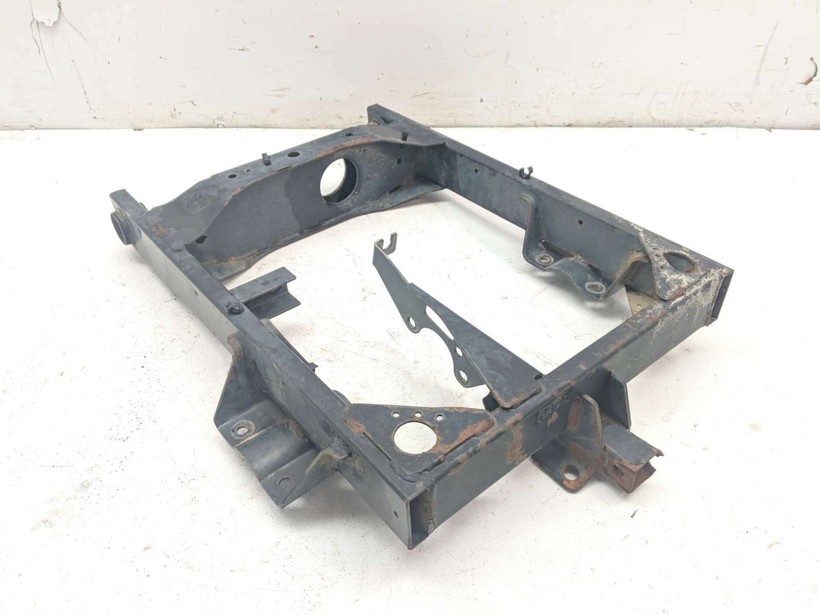 06 Polaris Ranger 700 4x4 Rear Swing Arm Frame