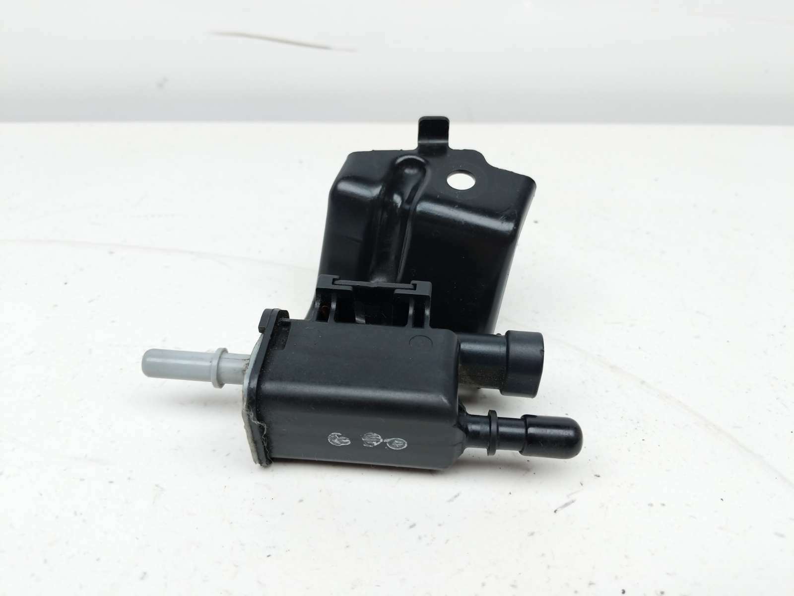 19 Polaris Slingshot S EVAP Emissions Can Canister Vacuum Pump 12597567