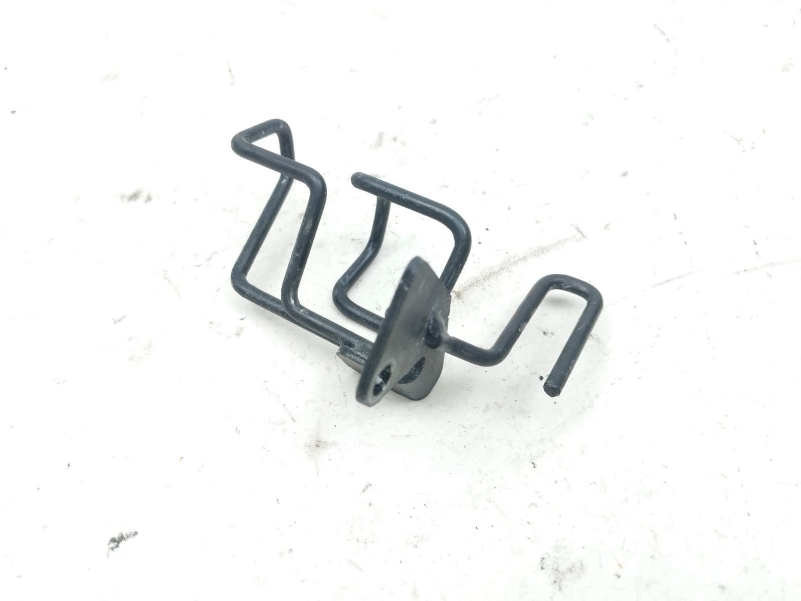 15 Yamaha YZF R3 Cable Guide Mount Bracket