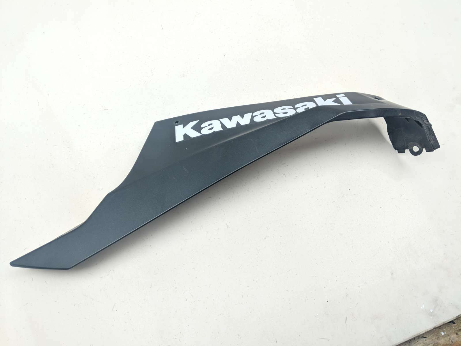 18 Kawasaki Ninja EX 400 Left Lower Belly Fairing Cover Panel Plastic 55028-0646