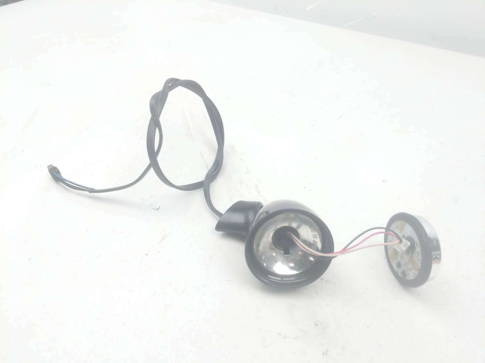21 Harley Street Bob FXBBS Front Left Turn Signal Flasher Indicator Light