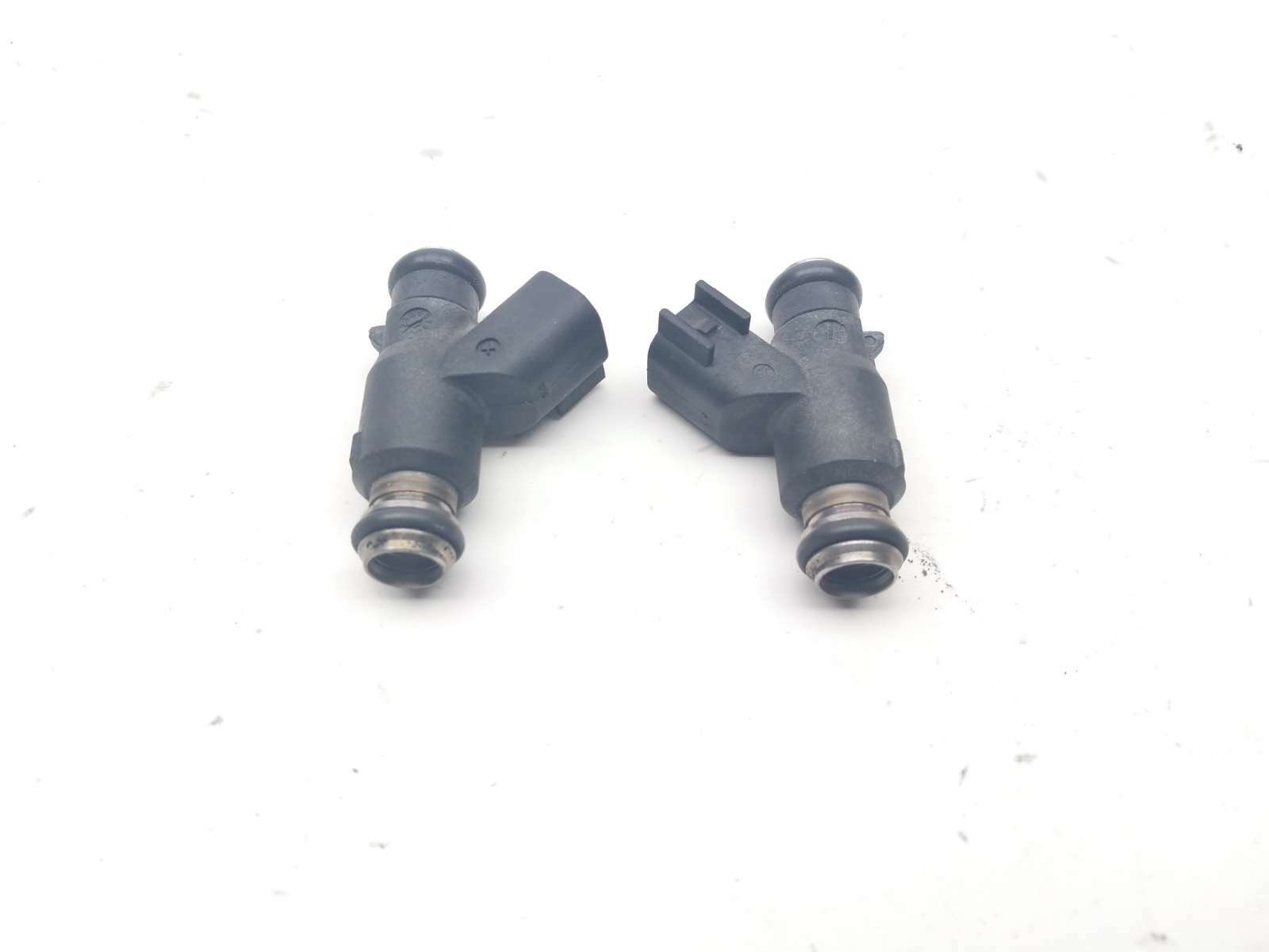 14 Harley Davidson FLD Switchback Gas Fuel Injector 27709-06A