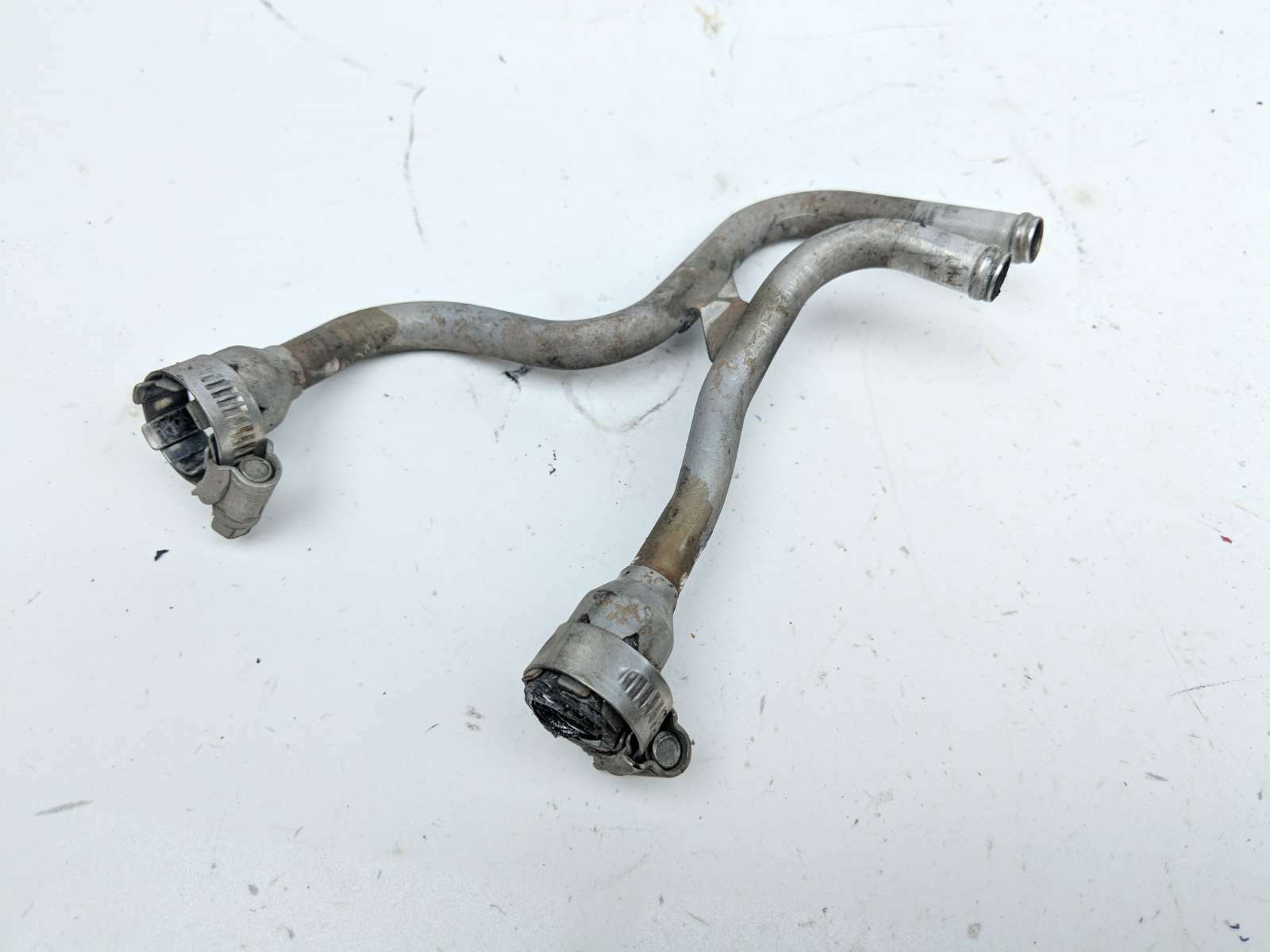 01 Yamaha R1 YZF-R1 Engine Motor Exhaust Valve Hose