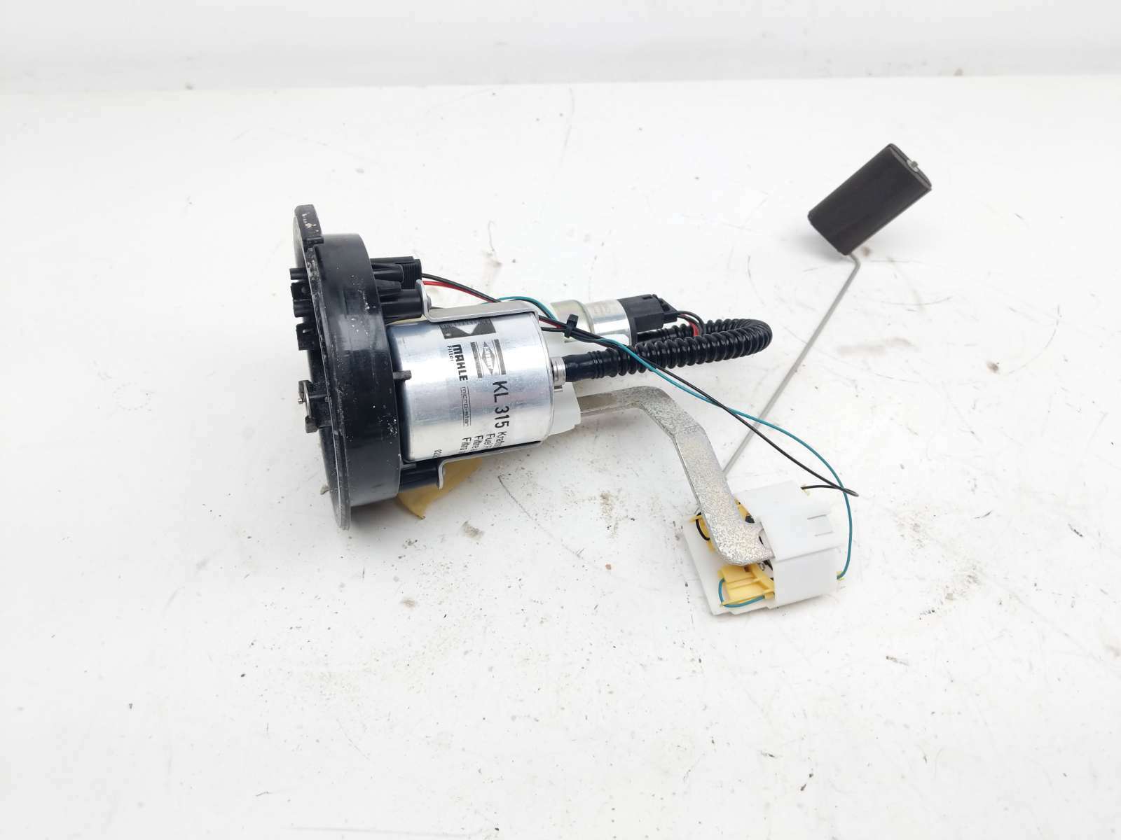 19 BMW S1000XR 1000 XR Gas Fuel Pump Sending Unit