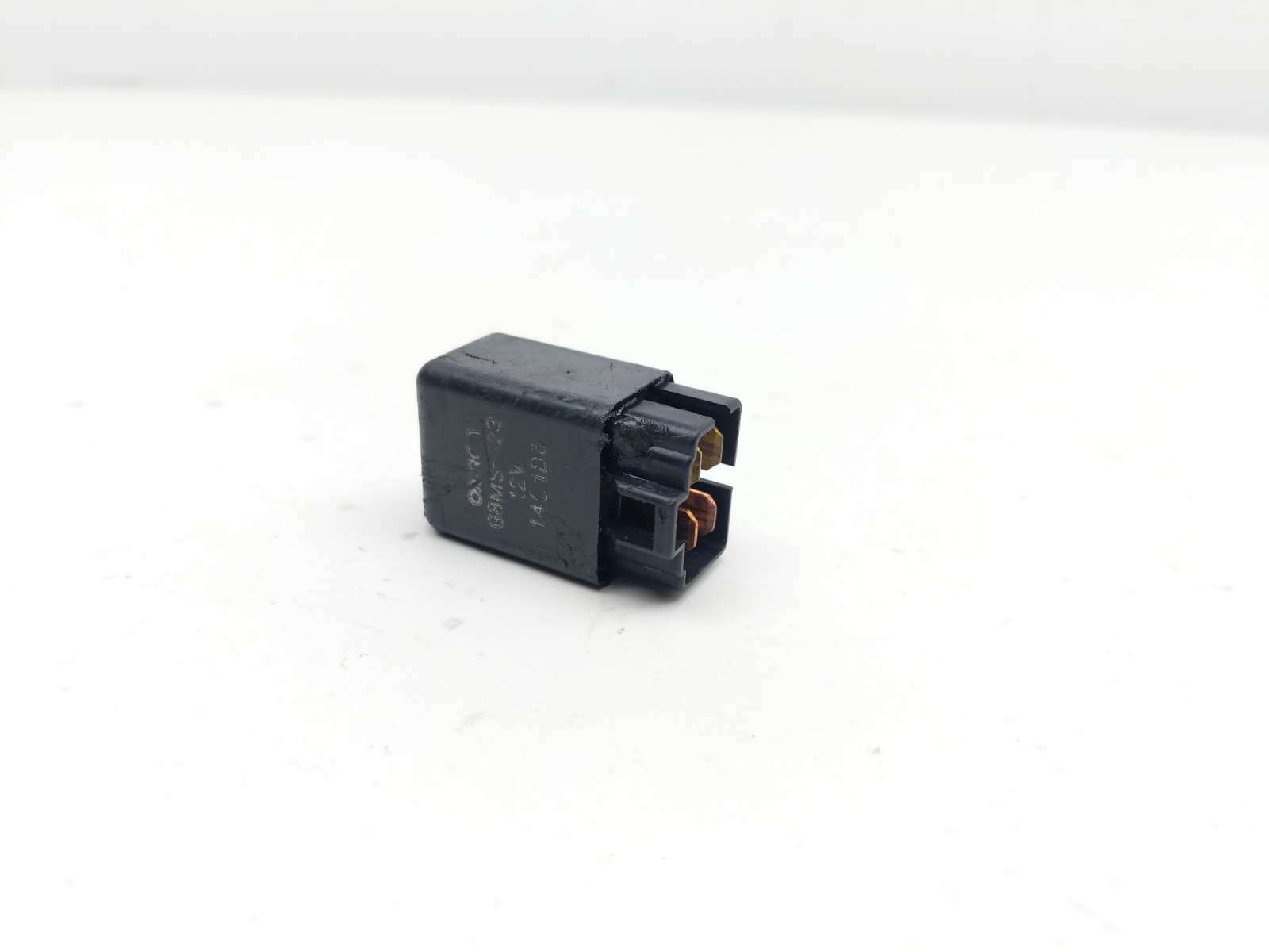 01 02 Suzuki GSXR1000 Relay (A)