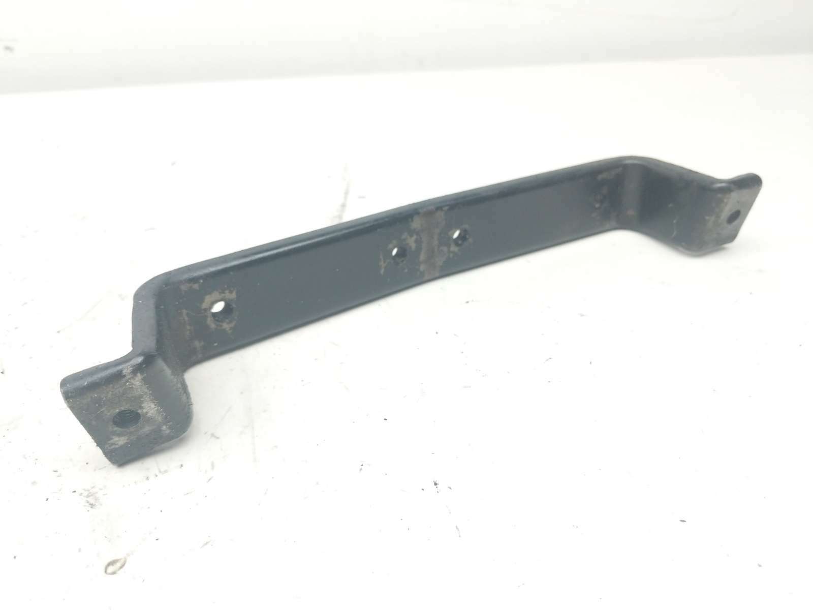07 Kawasaki VN1600D Vulcan 1600 Nomad Gas Fuel Tank Mount Bracket