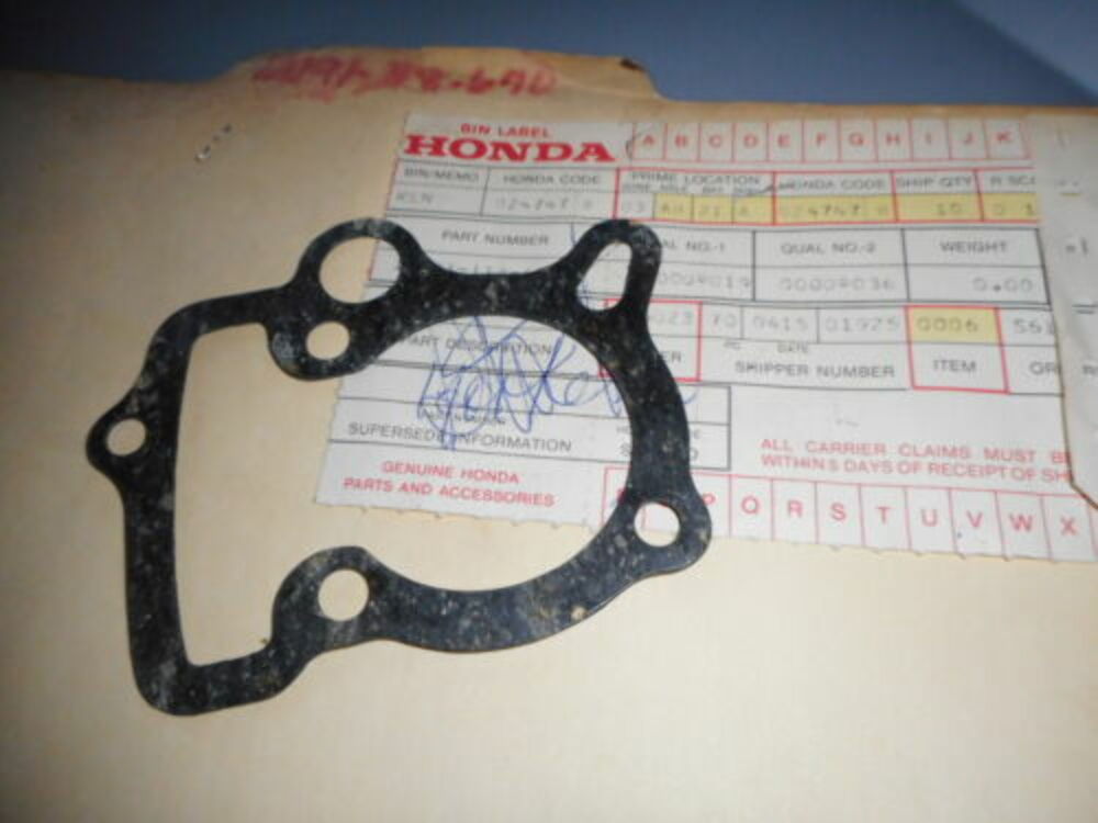 GENUINE Honda 12191-118-670 Cyl Base Gasket C70 CT70 CL70 ATC70 QTY 2