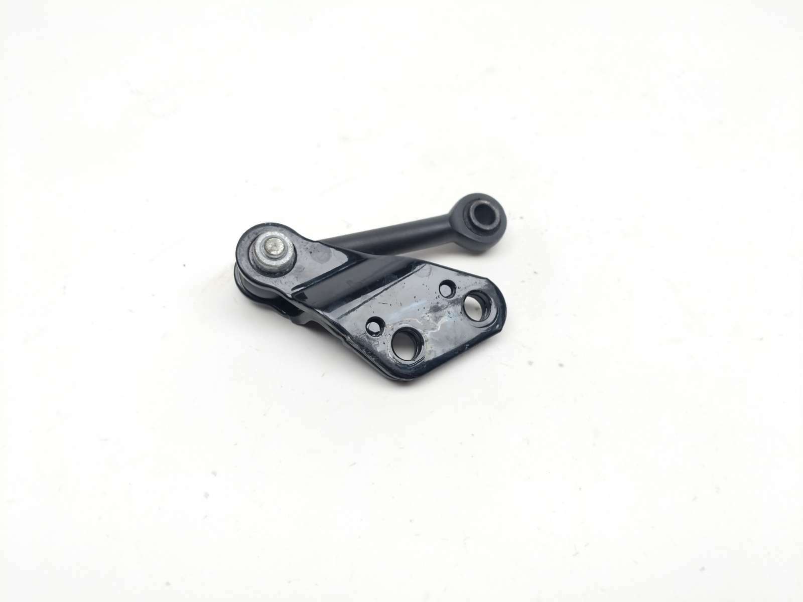 09 Harley Sportster 1200 Low XL1200L Engine Motor Dogbone Mount Bracket (A)