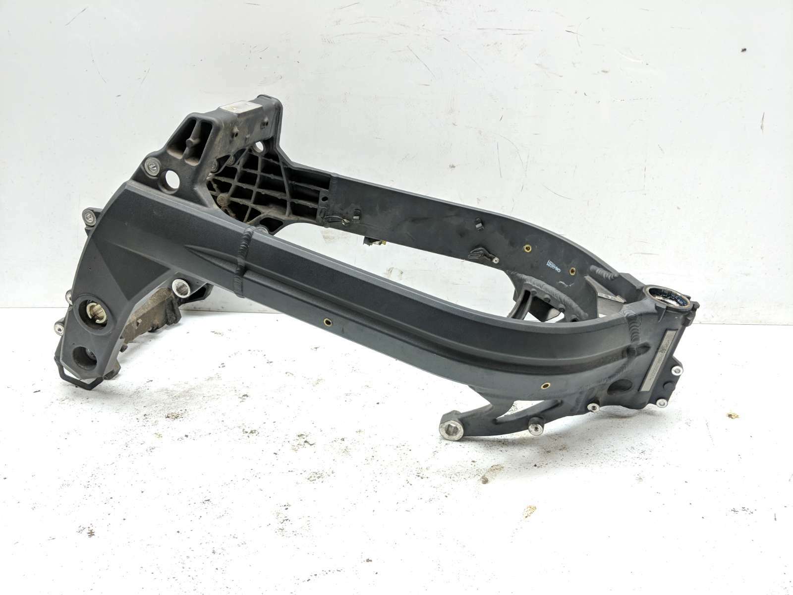 08 Triumph Sprint ST 1050 Main Frame STRAIGHT SLVG A