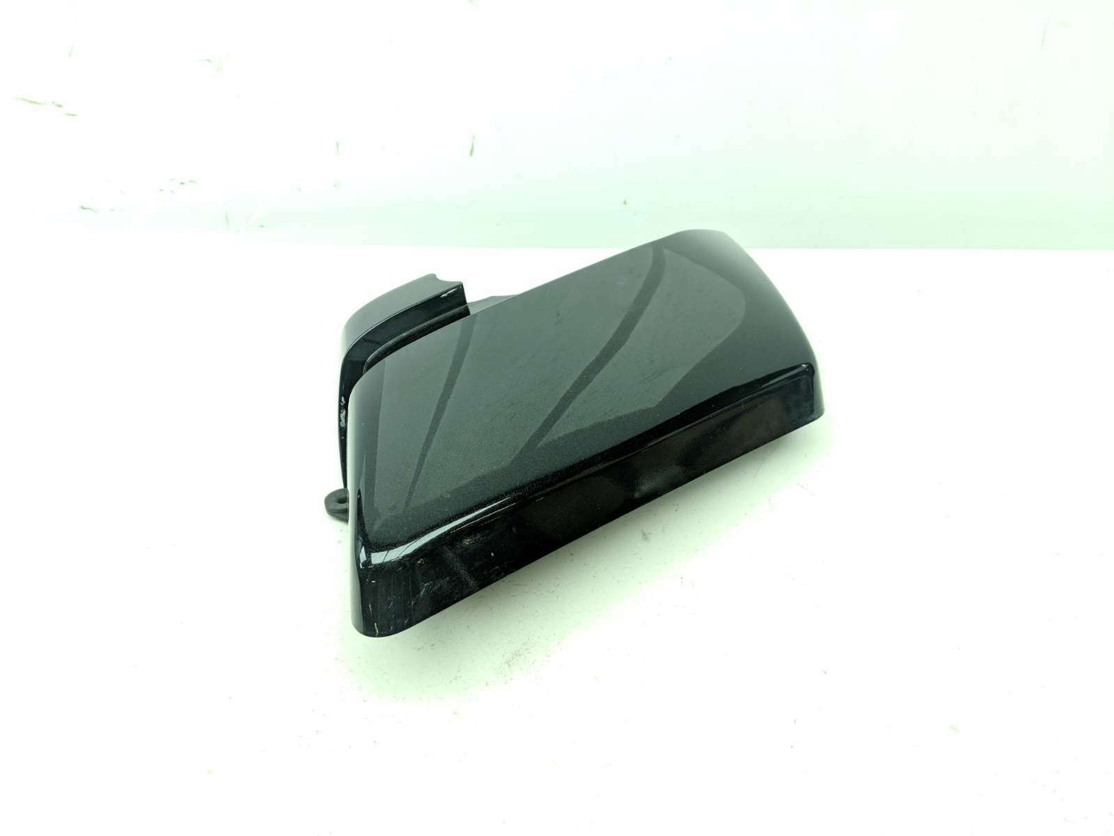 13 Kawasaki Vulcan 1700 Nomad VN1700C Right Side Lower Cover Panel 36001-0142