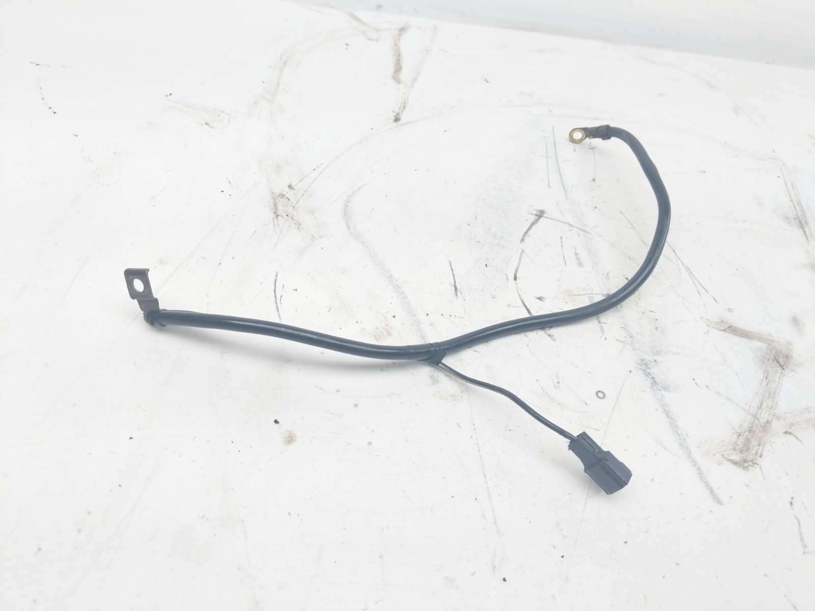 02 Suzuki Bandit GSF1200 Battery Terminal Cable Wire Plug (A)