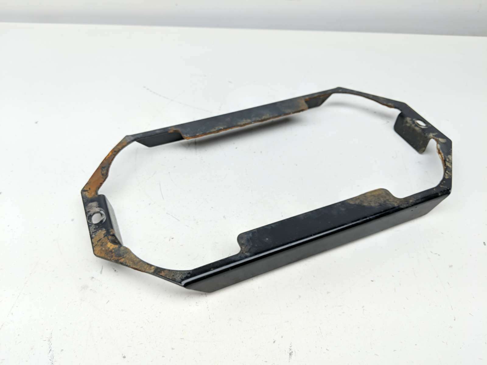 21 Tracker EV iS Mount Bracket (B) 631988