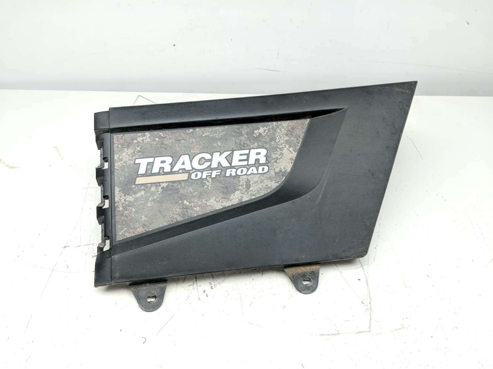 21 Tracker EV iS Left Seat Fender Rocker Short Fairing Cover Panel 652716G04