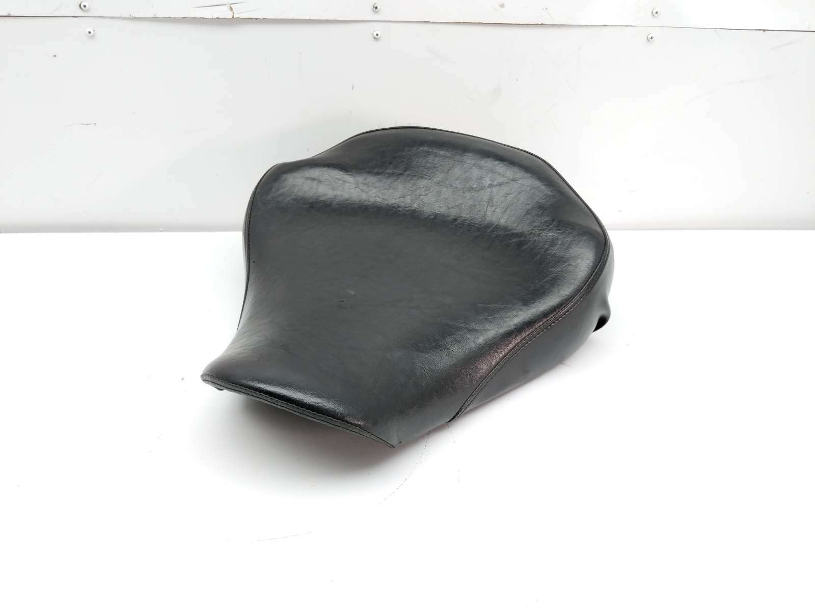 12 Yamaha V Star XVS1300 CT Front Driver Seat