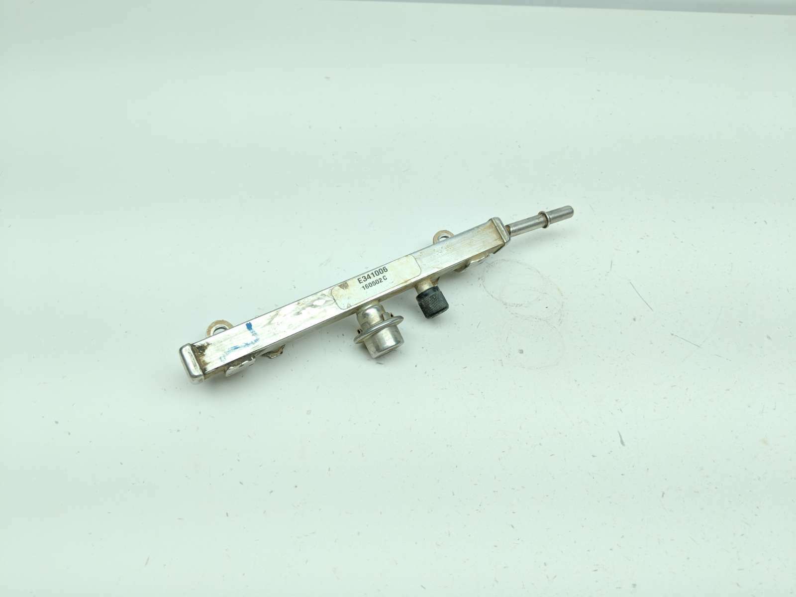 17 Polaris RZR 1000 XP Fuel Injection Injector Rail Without Injectors 160502C