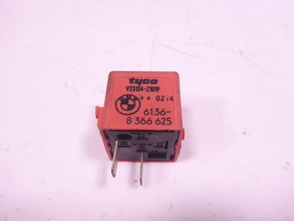 03 BMW R1150RS Relay 8 366 625 Red