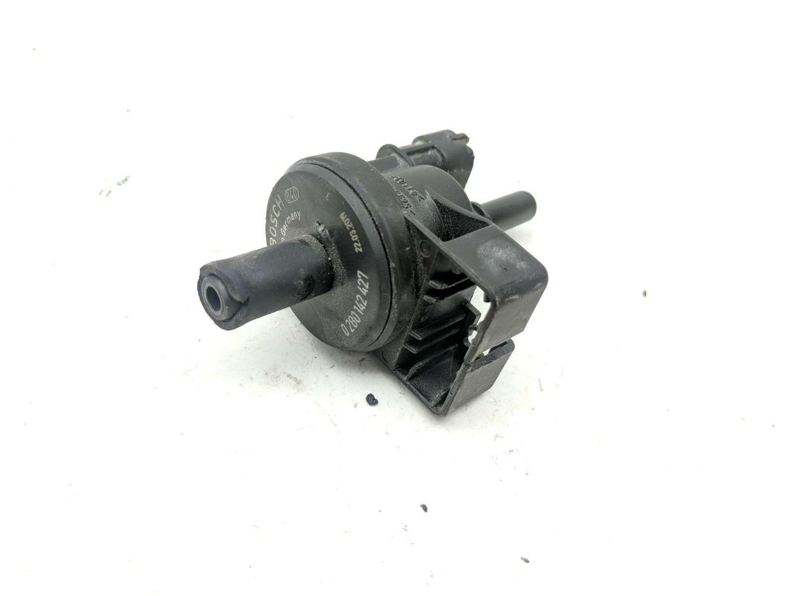 R。 19 20 KTM Adventure 790 Gas Fuel Tank Breather Valve Sensor