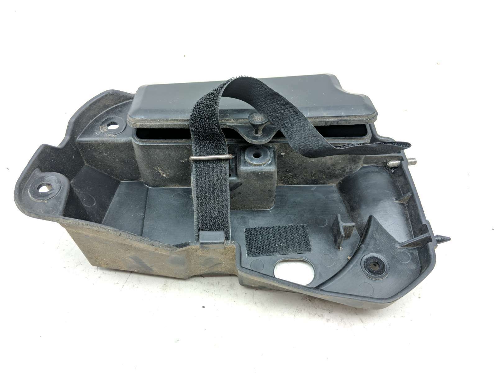 04 Kawasaki Vulcan 1600 Classic VN1600A1 Tool Box Tray 32098-1137