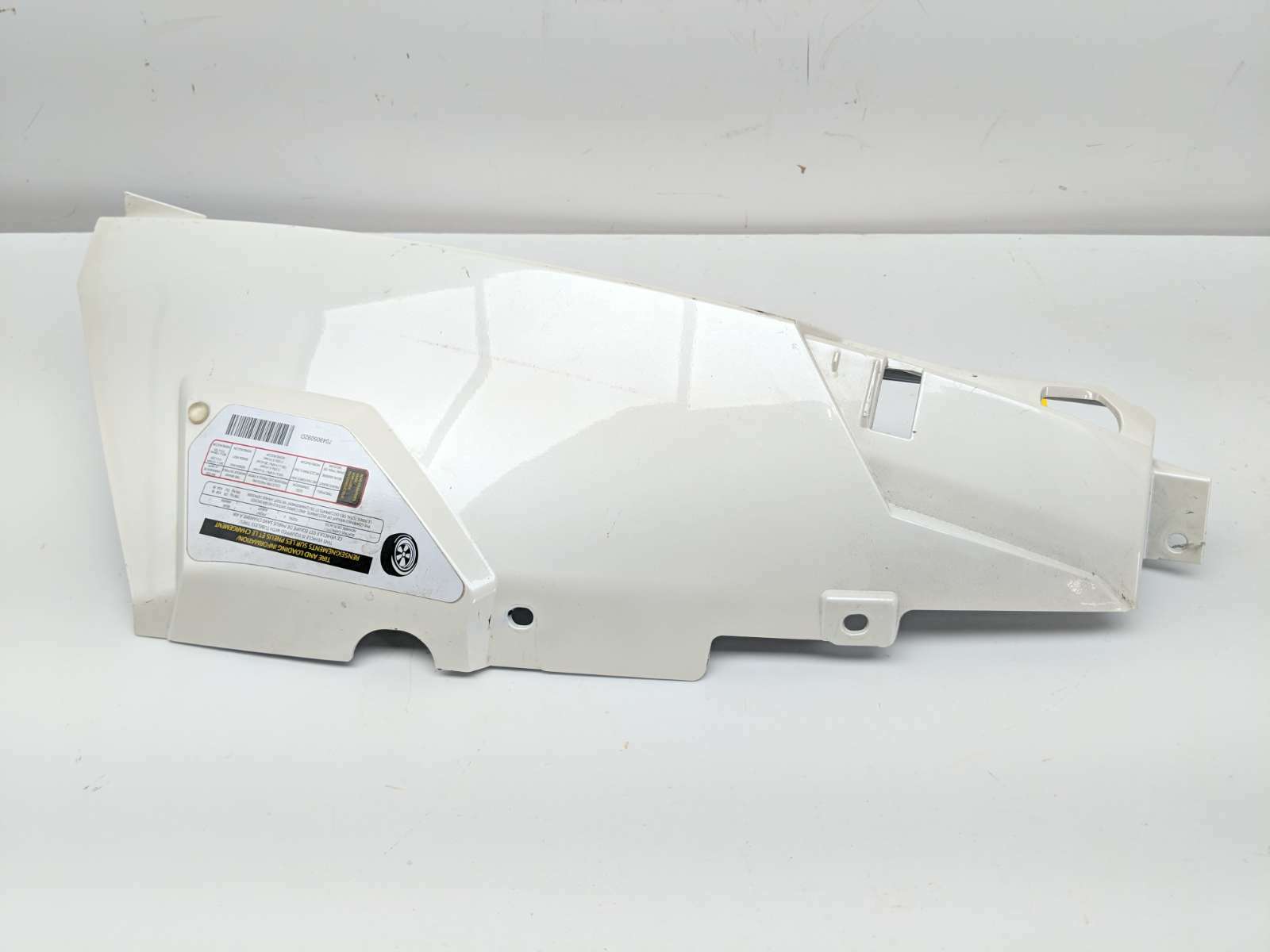 16 Can Am Spyder F3-T Roadster SE6 Front Left Fairing Cover Panel 708200401