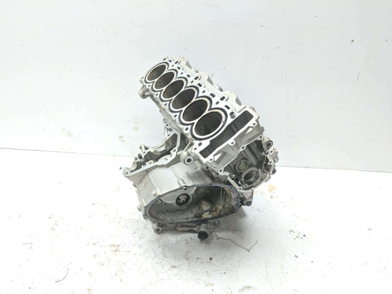 13 BMW K1600 GTL Engine Motor Cylinder Head Case Block 7716258-05