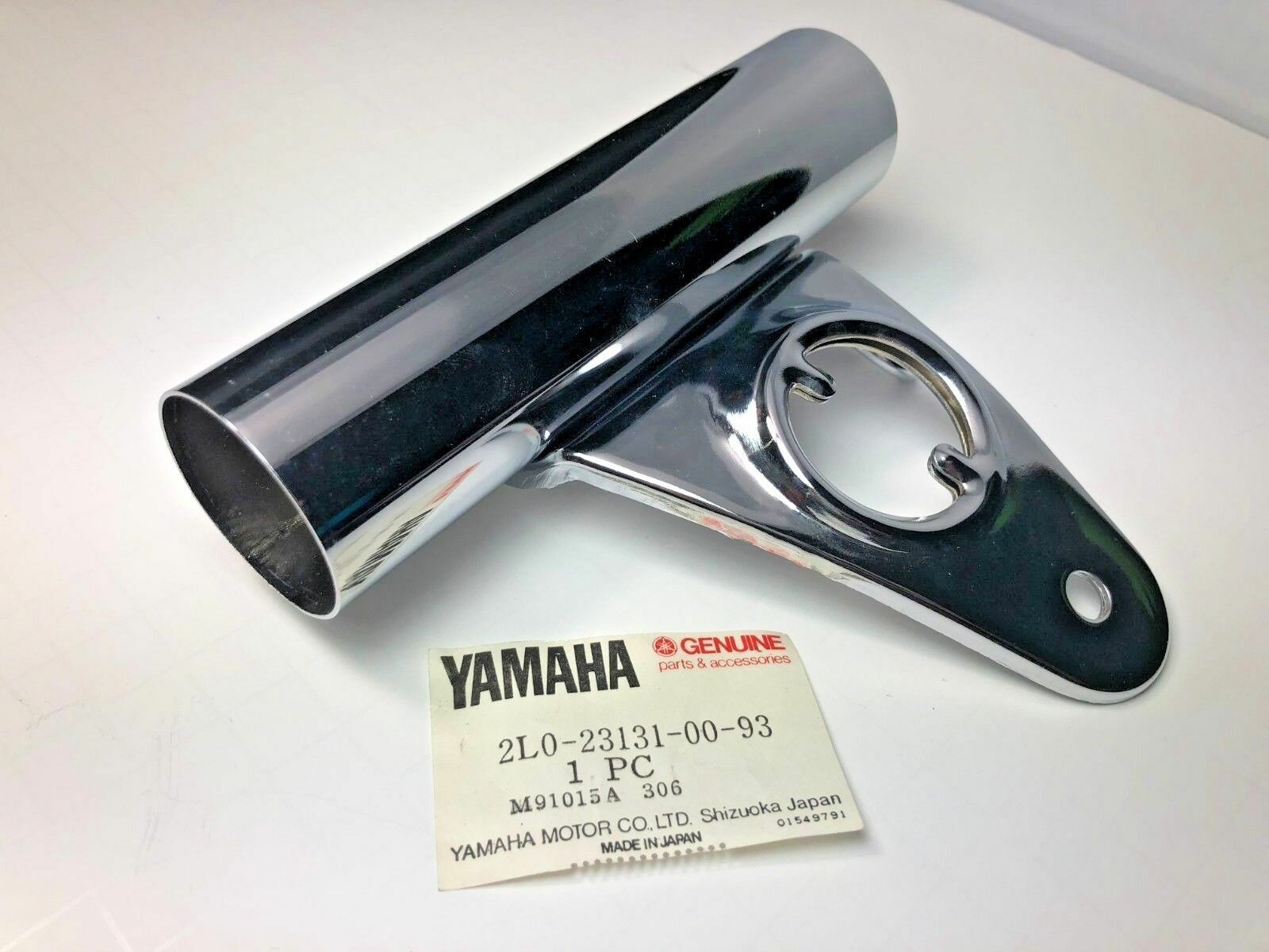Yamaha Right Side Headlight Mount Bracket 2L0-23131-00-93