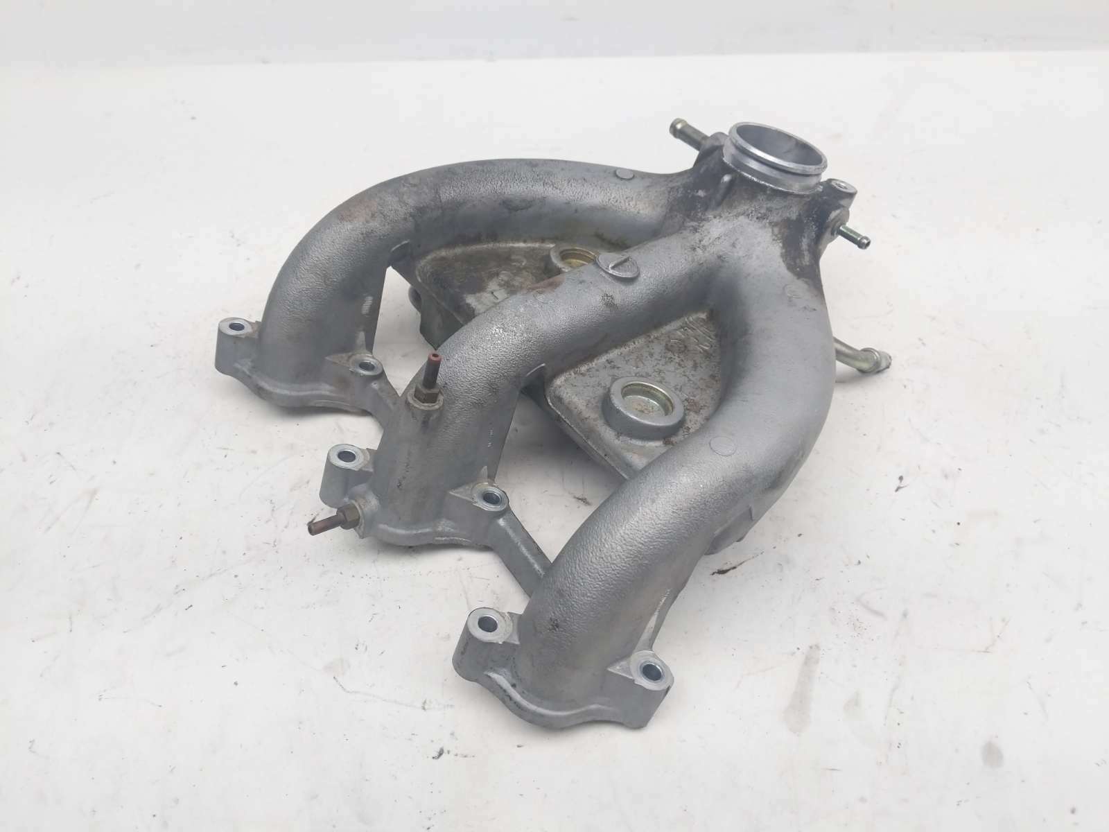 88 Honda GL1500 Goldwing Left Intake Manifold