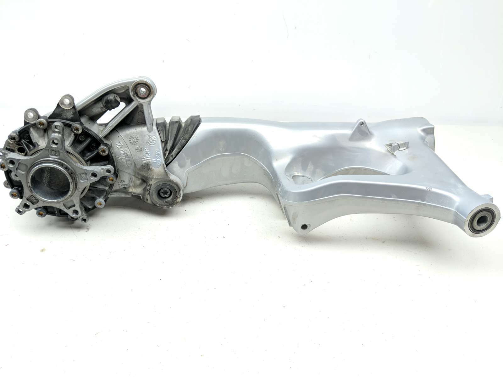 14 BMW R1200GS Rear Wheel Swing Arm Frame 33358535559