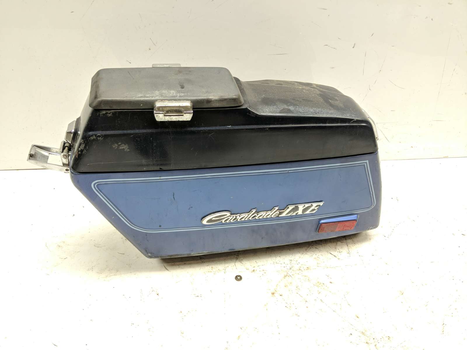 86 Suzuki Cavalcade GV 1400 Rear Left Saddle Bag Luggage Case