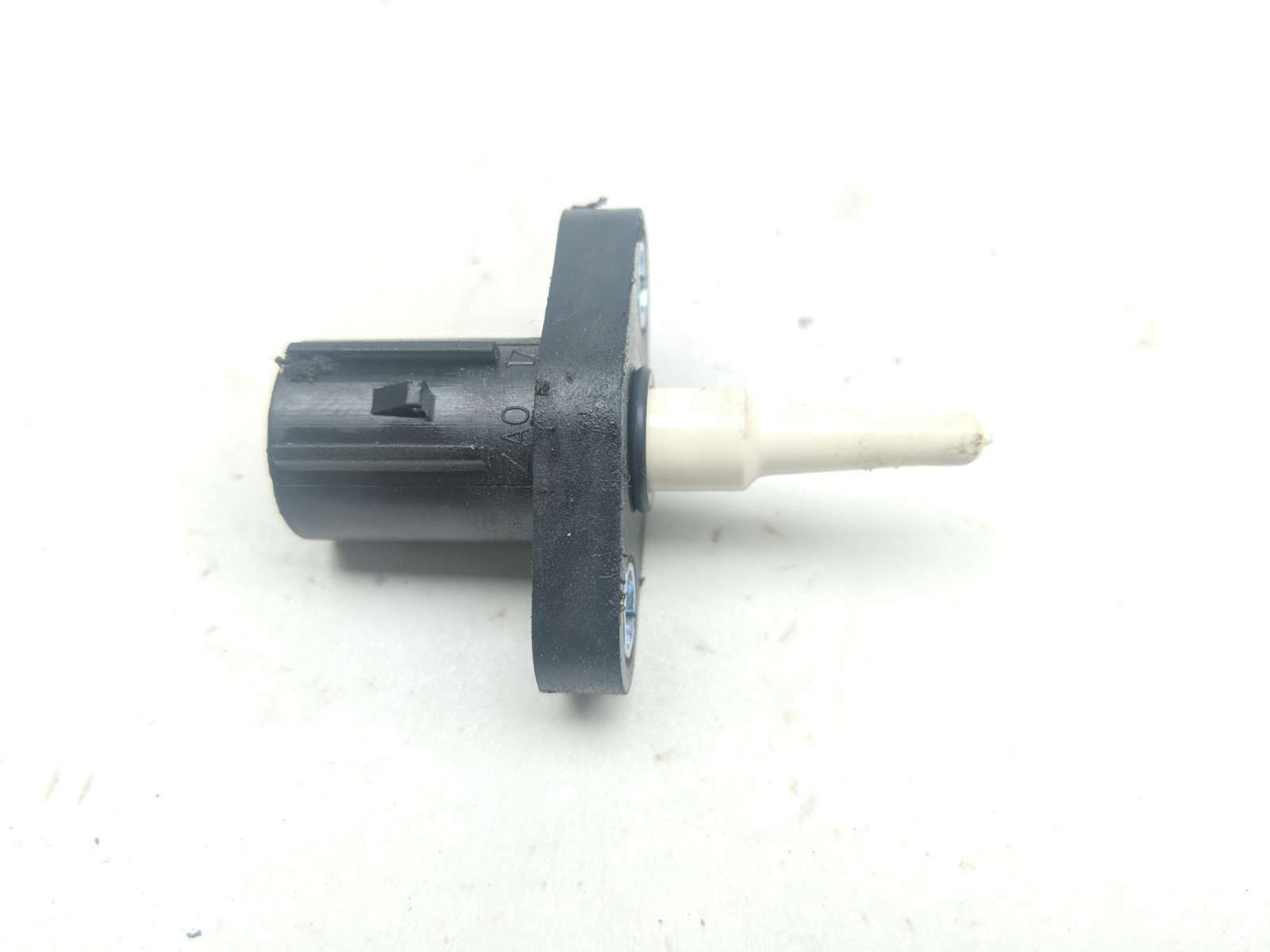 08 Suzuki Hayabusa GSX1300R Temp Temperature Sensor 70824