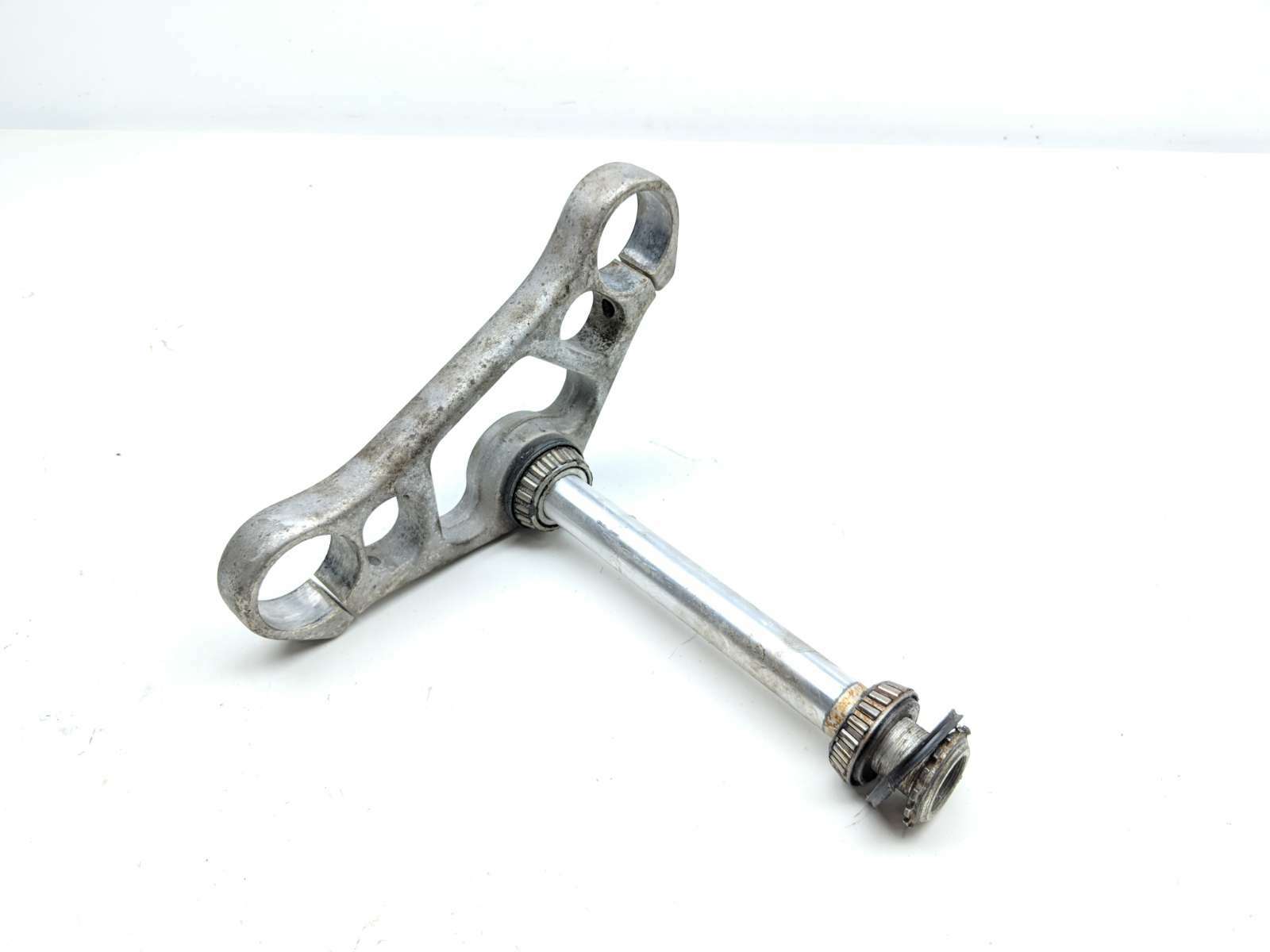 02 Harley Davidson VROD VRSCA Bottom Lower Triple Steering