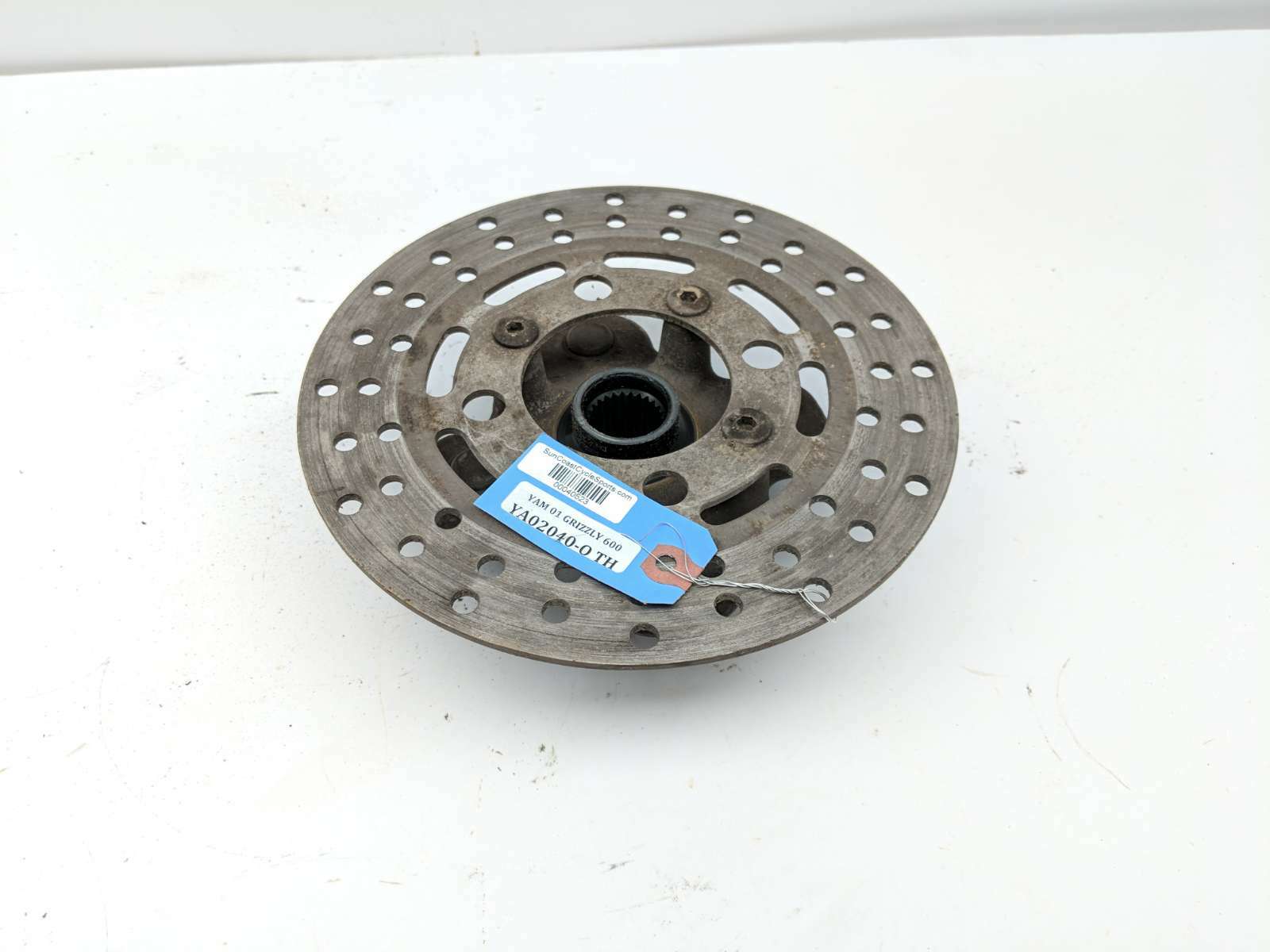 01 Yamaha Grizzly 600 Front Right Wheel Hub with Disc Brake Rotor