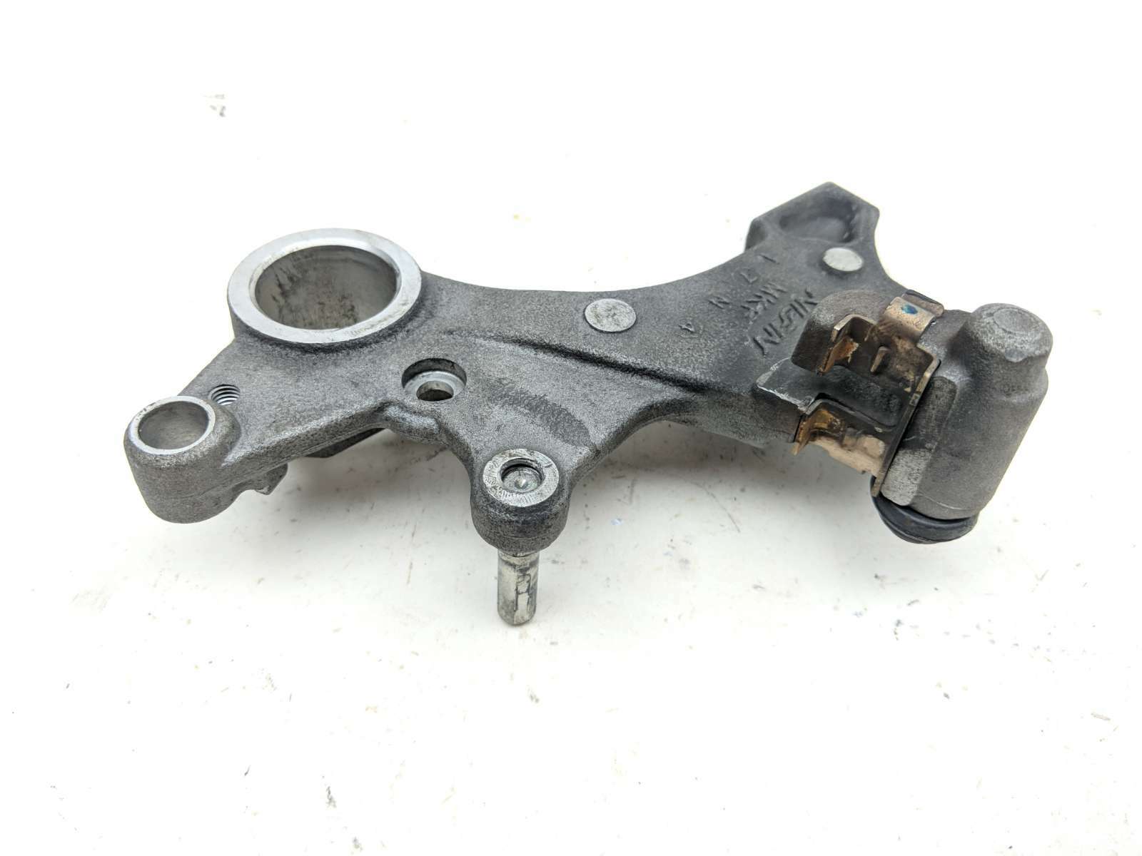 18 Honda CBR1000RR CBR1000 Rear Brake Caliper Mount Bracket