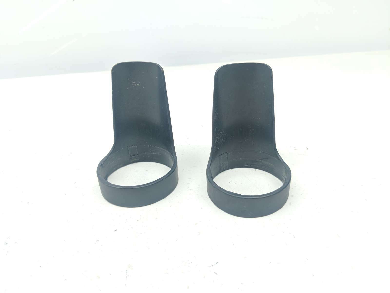 15 Triumph Thruxton 900 Front Fork Guard Covers