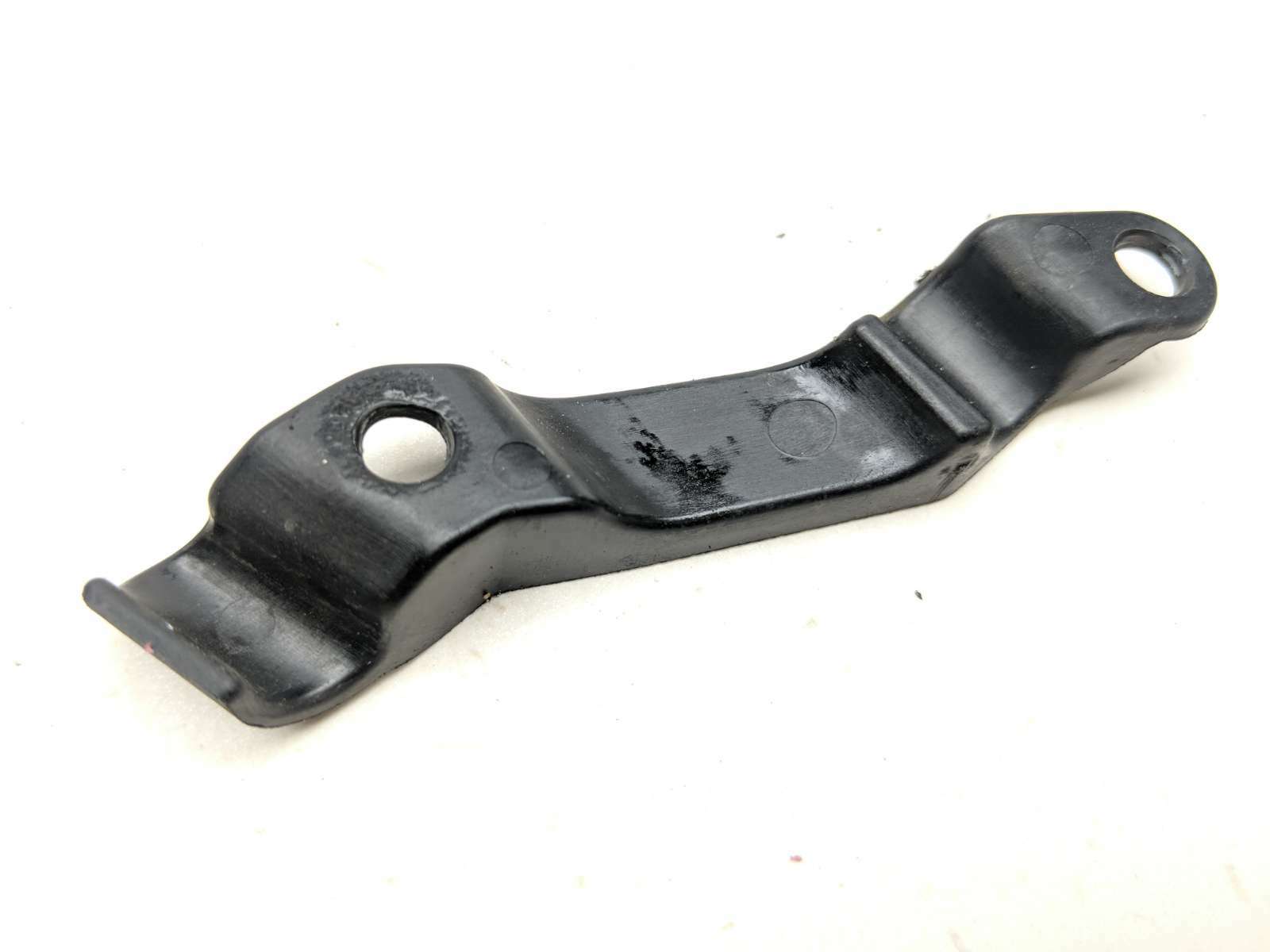 18 Triumph Street Twin Guide Mount Bracket