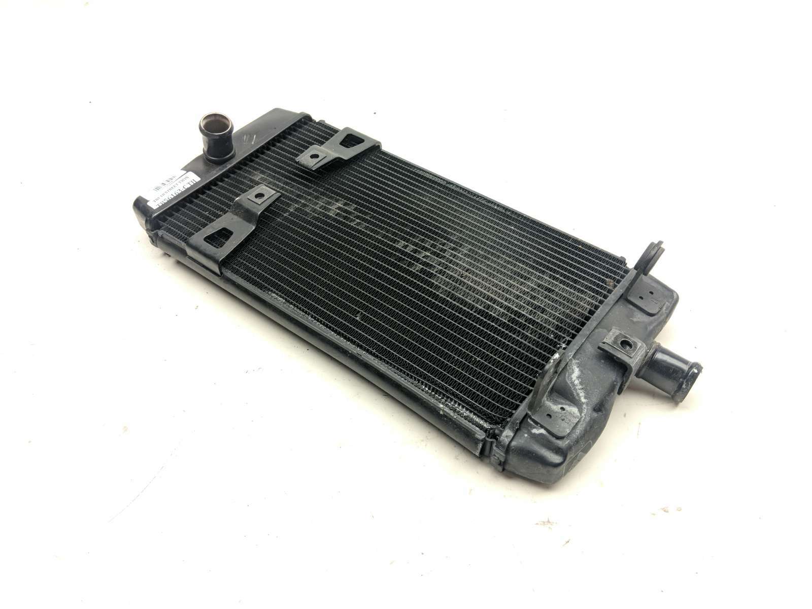 18 Triumph Street Twin Radiator 1808701