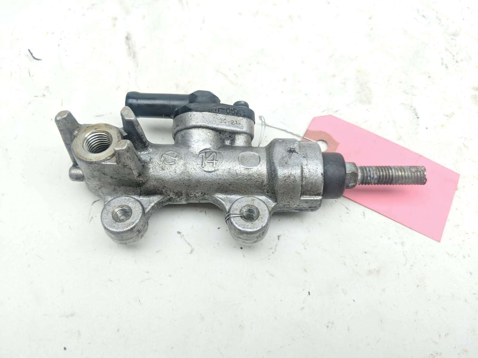 03 04 Suzuki GSX-R1000 Rear Brake Master Cylinder