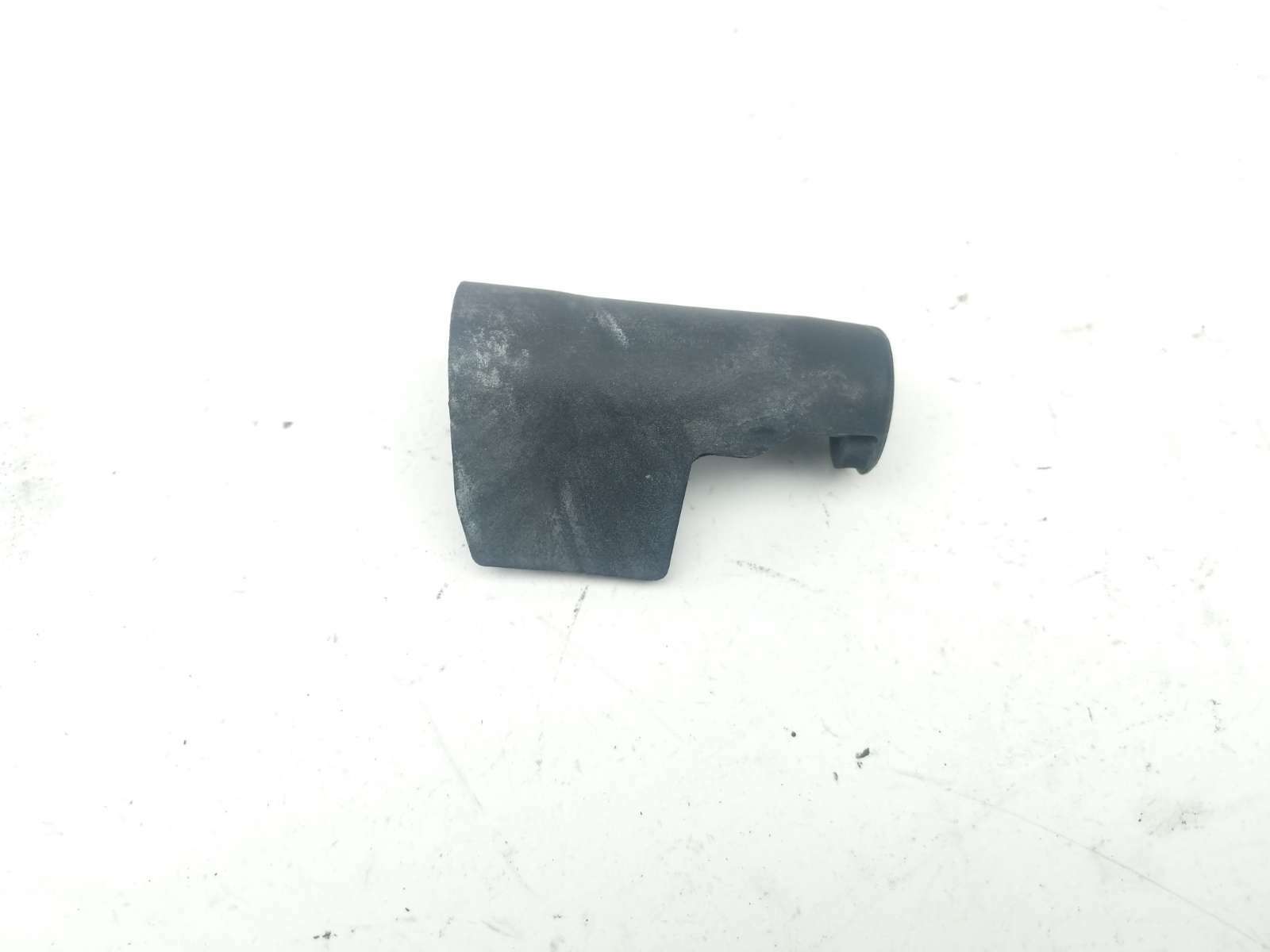 17 Triumph Bonneville T100 Fuel Rail Cover (A)