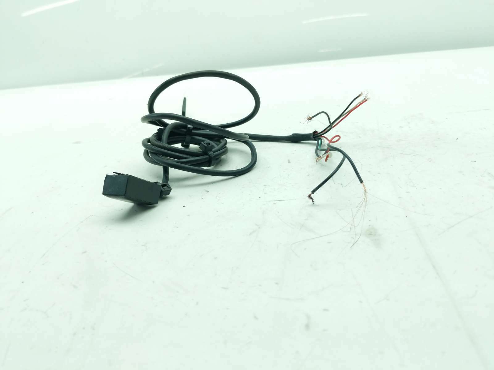 09 Yamaha FZ6R FZ6 Sub Wire Wiring Harness