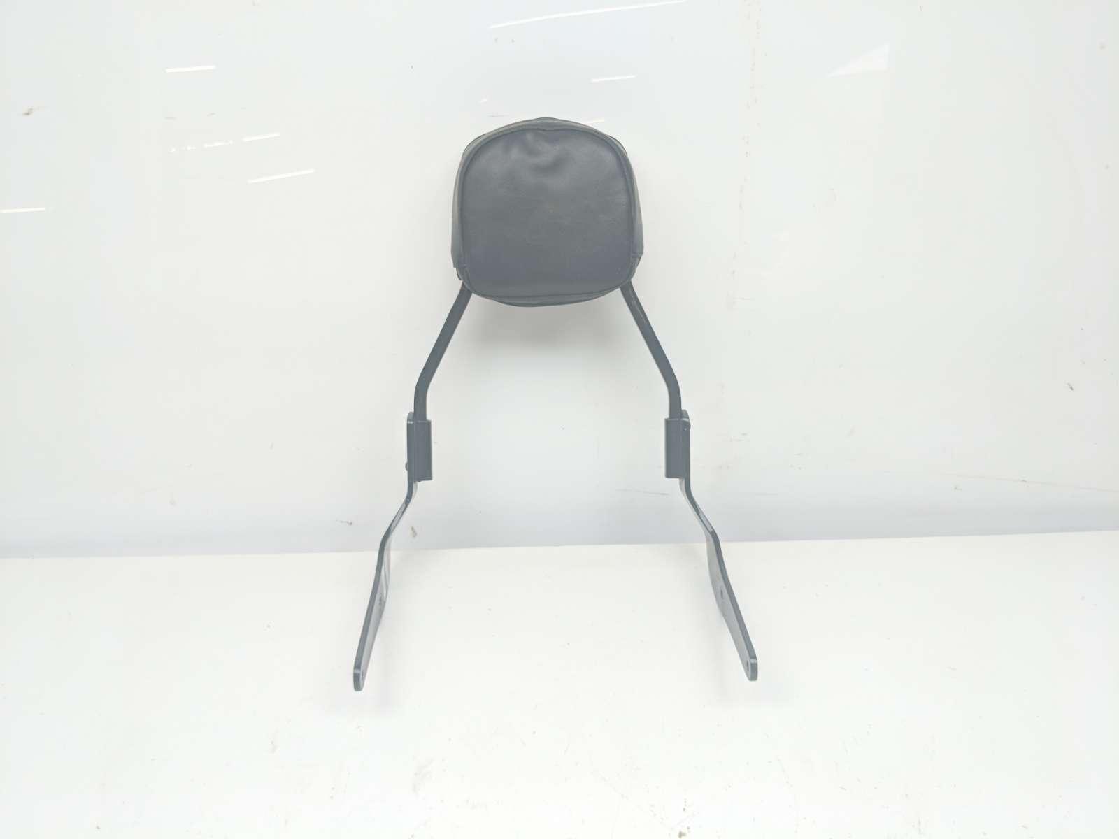 06 Kawasaki VN1600 Vulcan 1600 Classic Rear Passenger Back Rest Sissy Bar