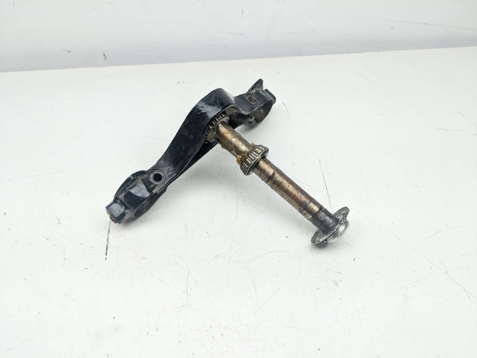 07 Harley Davidson Street Glide FLHX Bottom Lower Triple Steering Tree Clamp