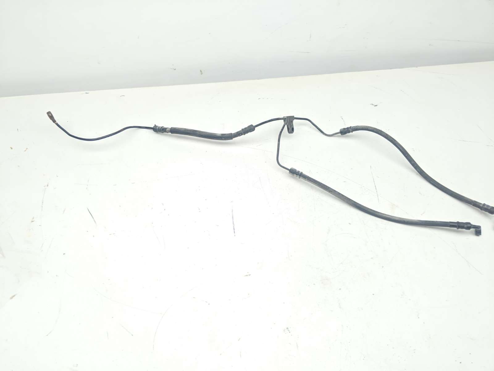 07 Harley Davidson Street Glide FLHX Front Brake Line Hose