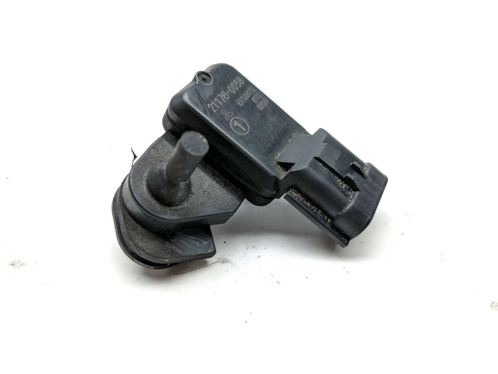 05 06 Kawasaki ZX 6 ZX636 MAP MAF Sensor Pressure 21176-0058 (A)