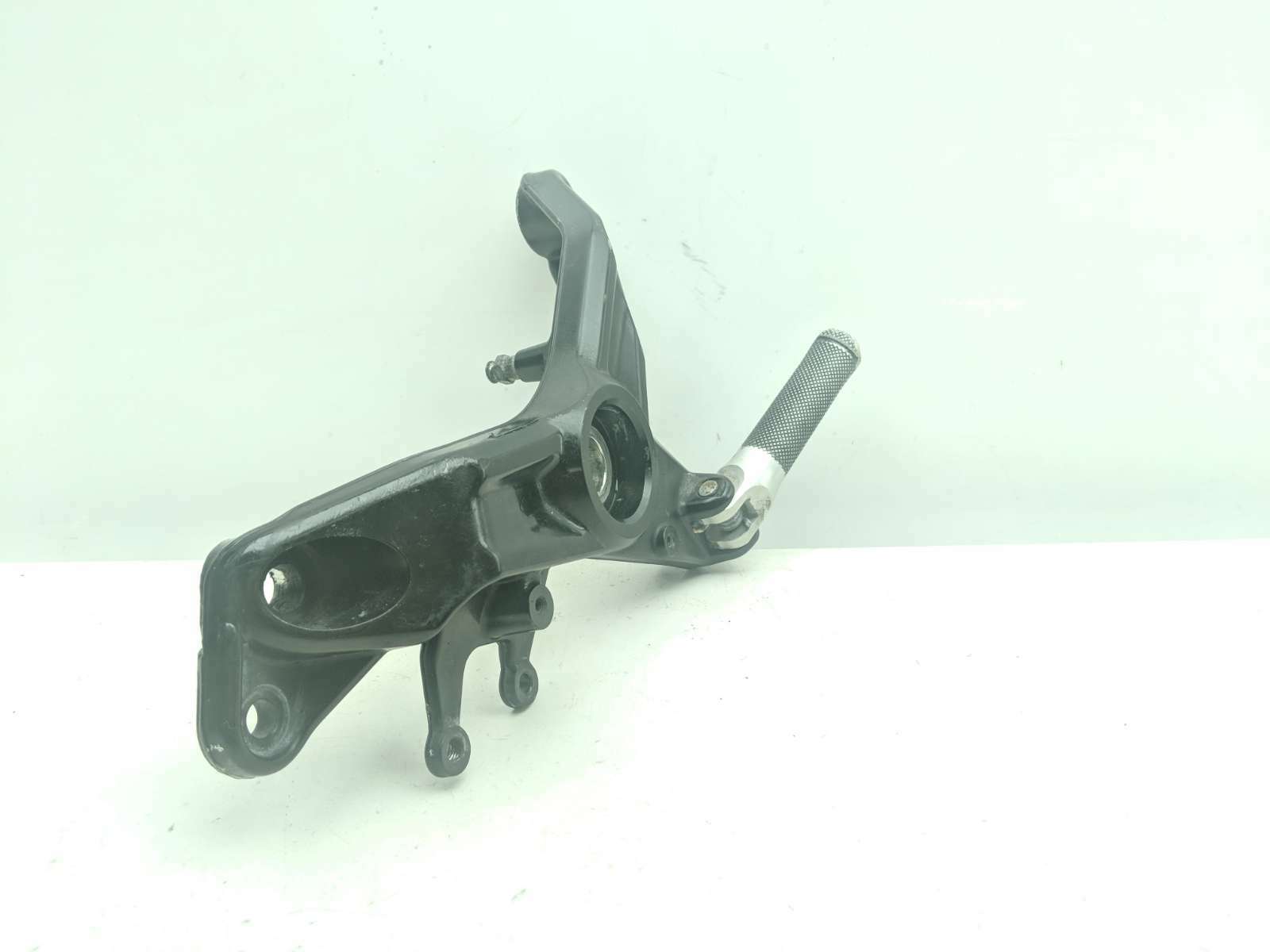 16 Ducati Monster 821 Front Left Rearset Driver Peg 82412741A