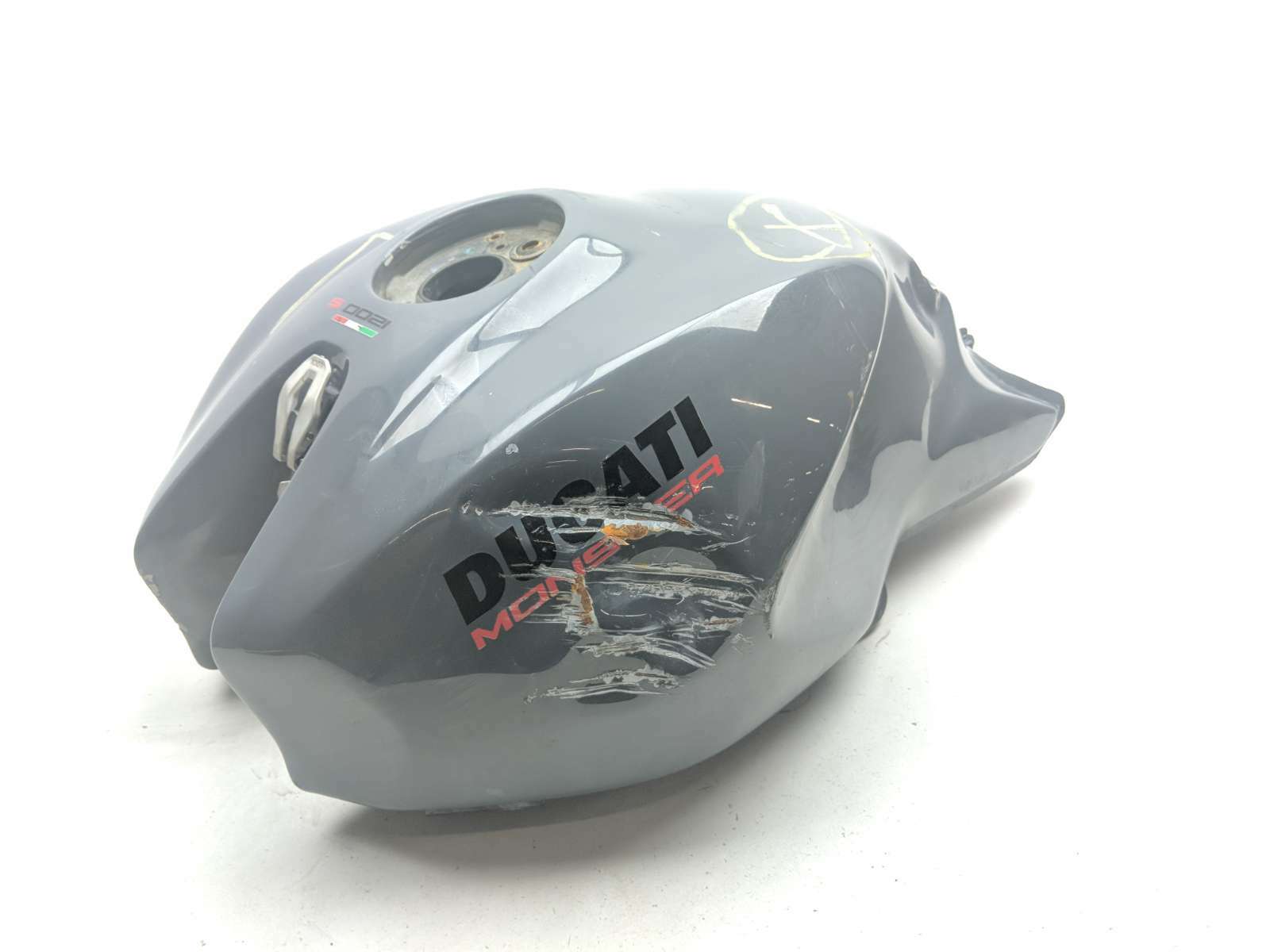 16 Ducati Monster 821 Gas Fuel Tank Petrol Reservoir