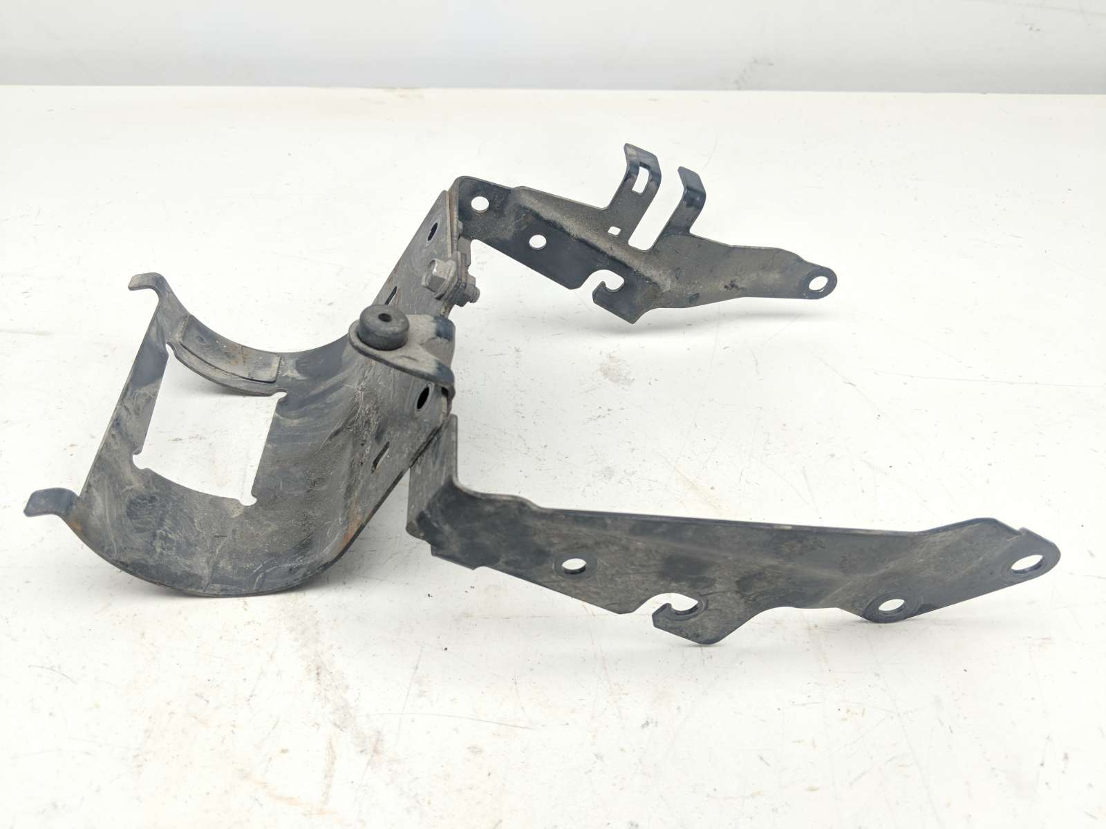13 Triumph Thunderbird LT 1600 Bracket Carbon Cannister and ABS Cradle