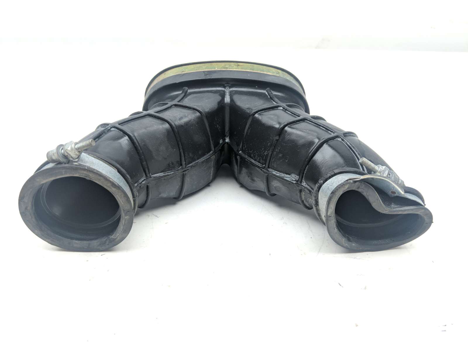 13 Triumph Thunderbird LT 1600 Air Tube Intake Duct