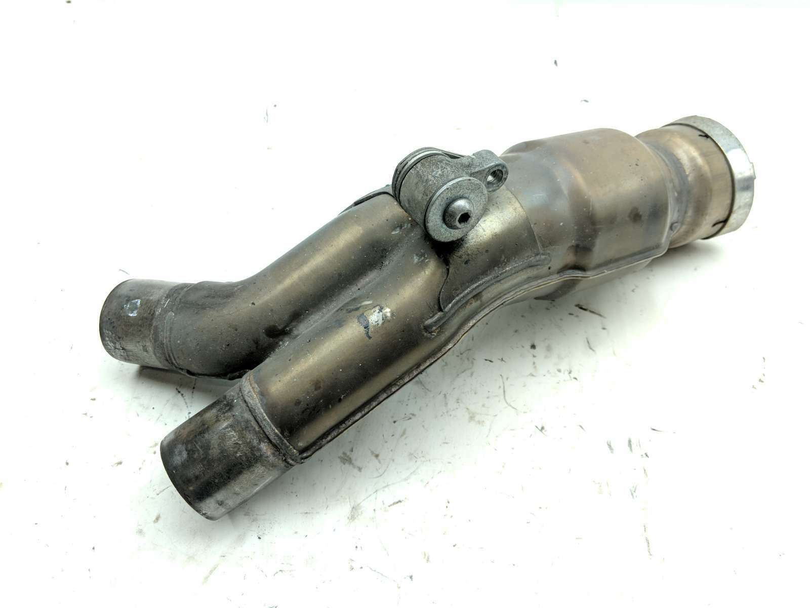 06 Yamaha R1 YZF-R1 Exhaust Mid Junction Pipe